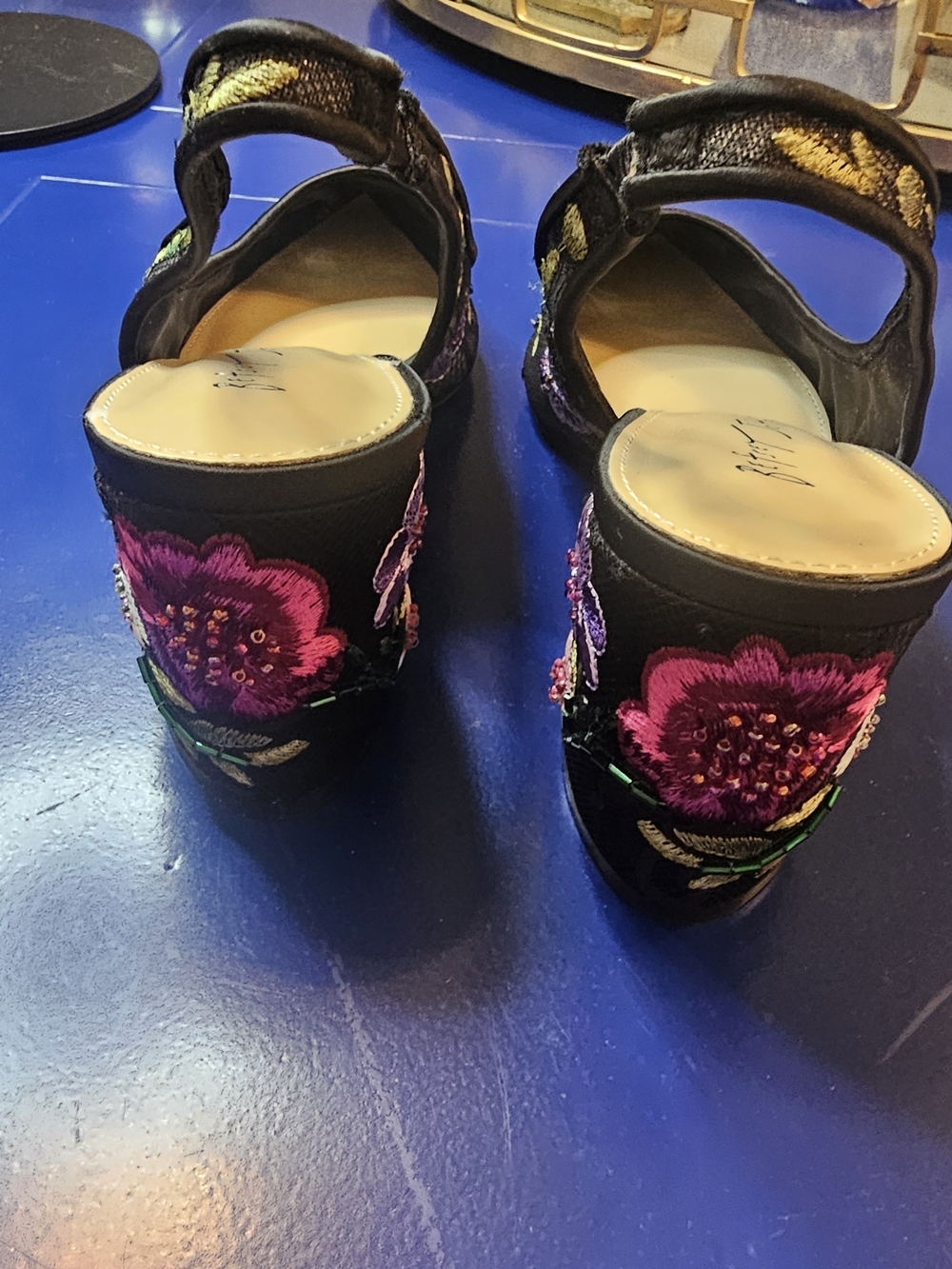 Betsey Johnson Black Floral Embroidered Slingback Pumps - Picture 4 of 6